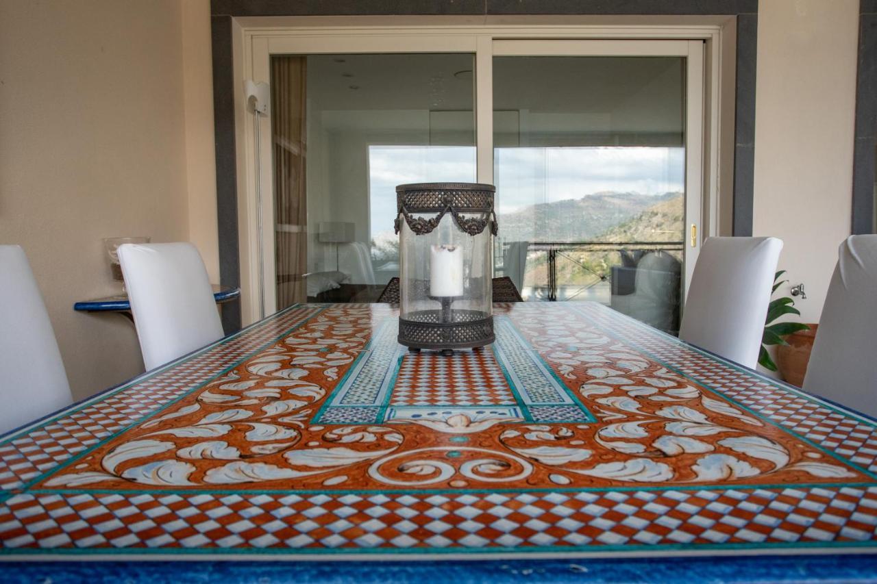 Beautiful Apartment In The Centre Of Taormina Luaran gambar