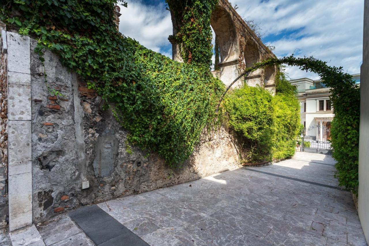Beautiful Apartment In The Centre Of Taormina Luaran gambar